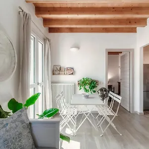 https://casa-luna-como-city-view.it-lombardy.com