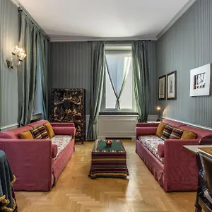  Appartamento Brera Vicolo Fiori Italia